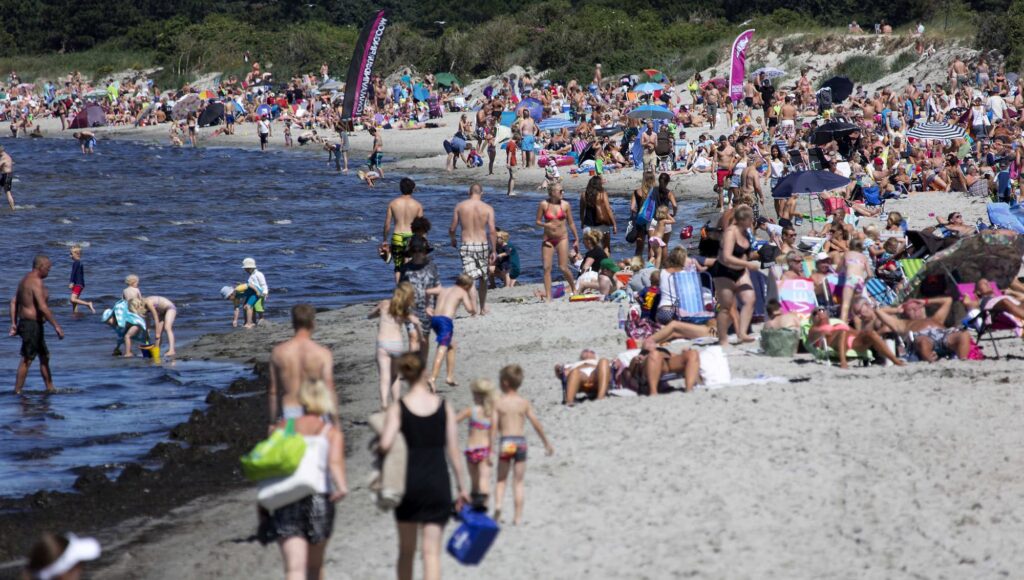 Människor på strand