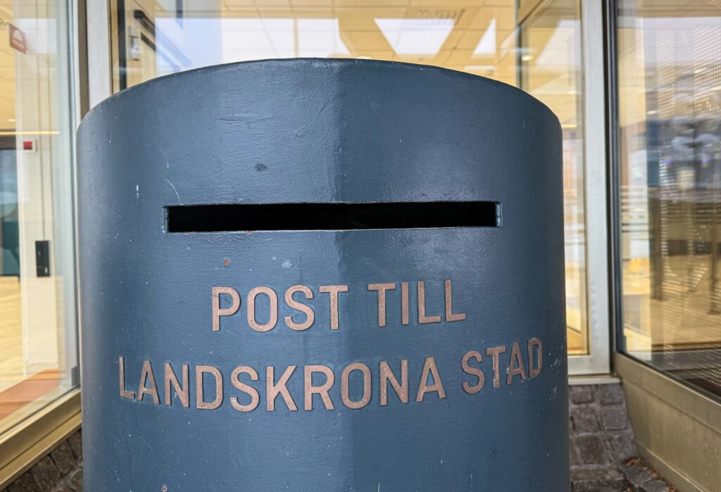Brevlåda