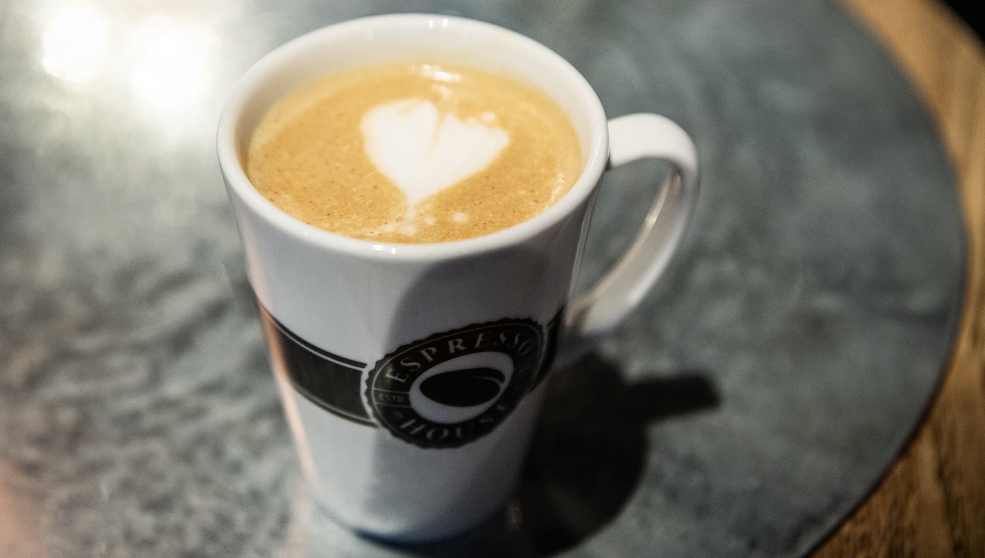 Kritik mot utebliven julklapp på Espresso House