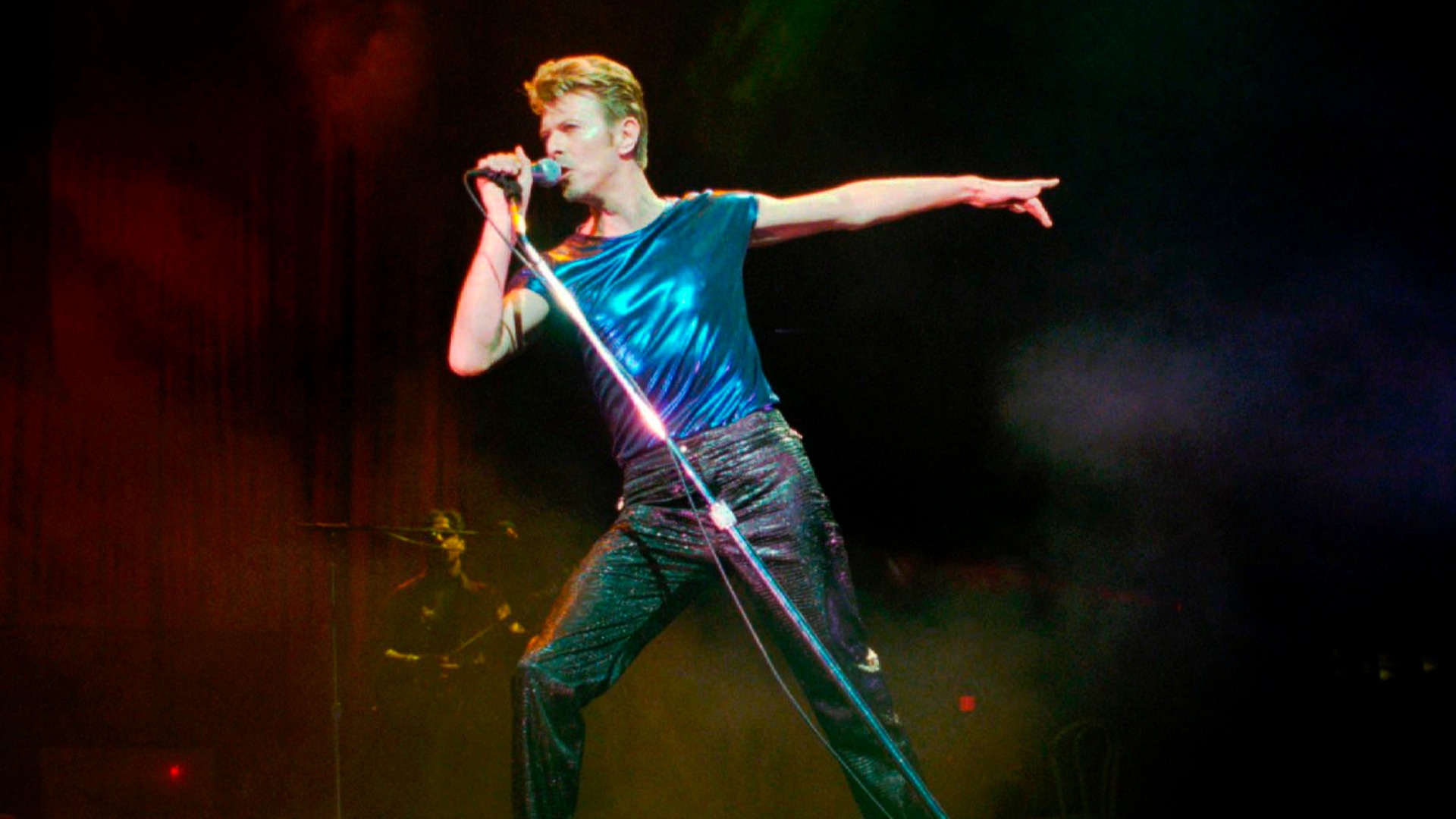 Helg på ingång – schottis, techno och Bowie, baby