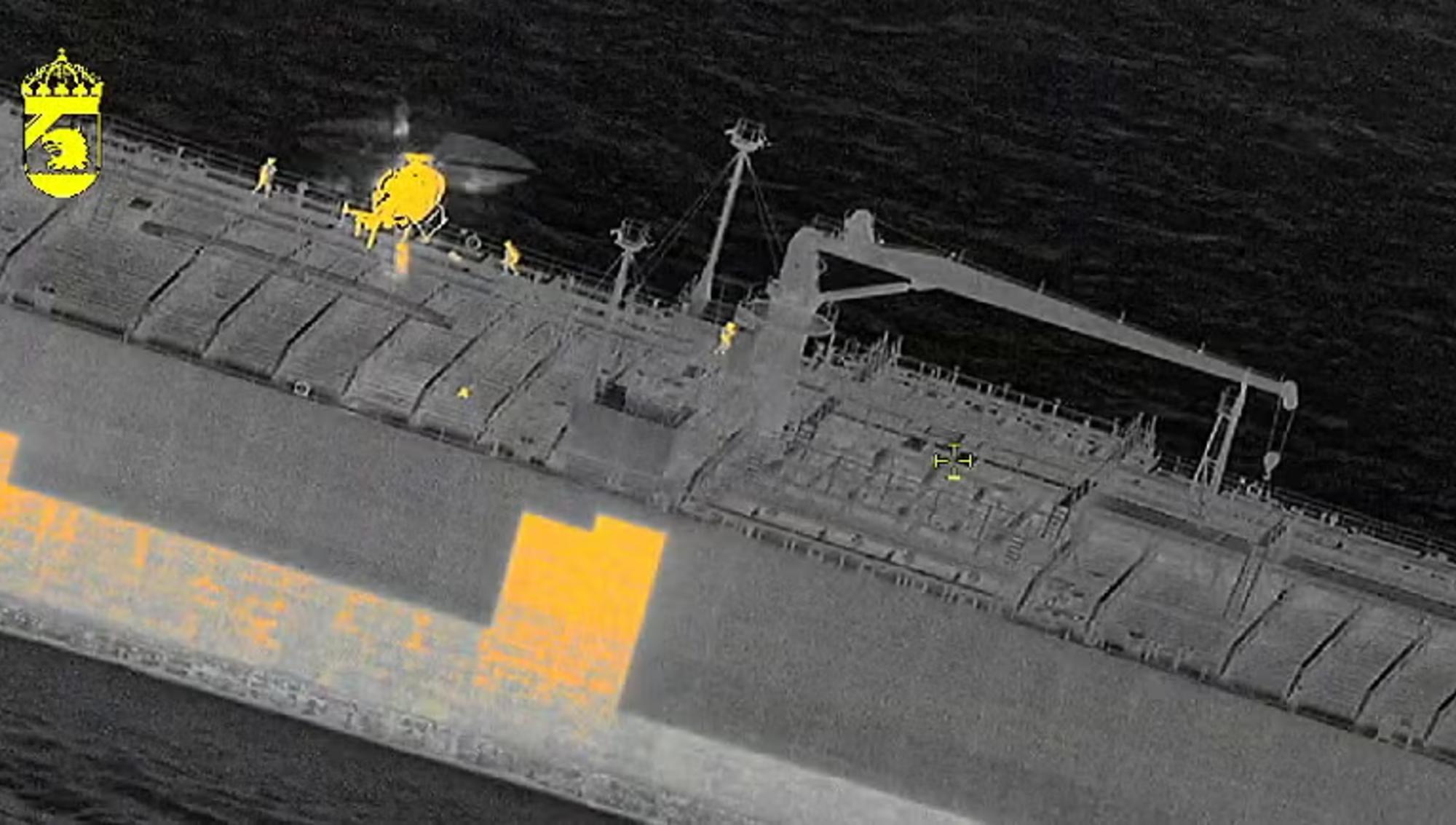 Bordat tankfartygs befälhavare misstänks för flera brott